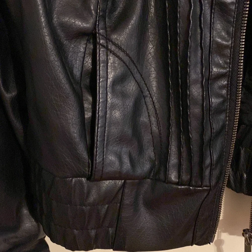 Jacket - Picture 3 of 6